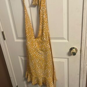 NWOT Boohoo Floral Dress Size 8